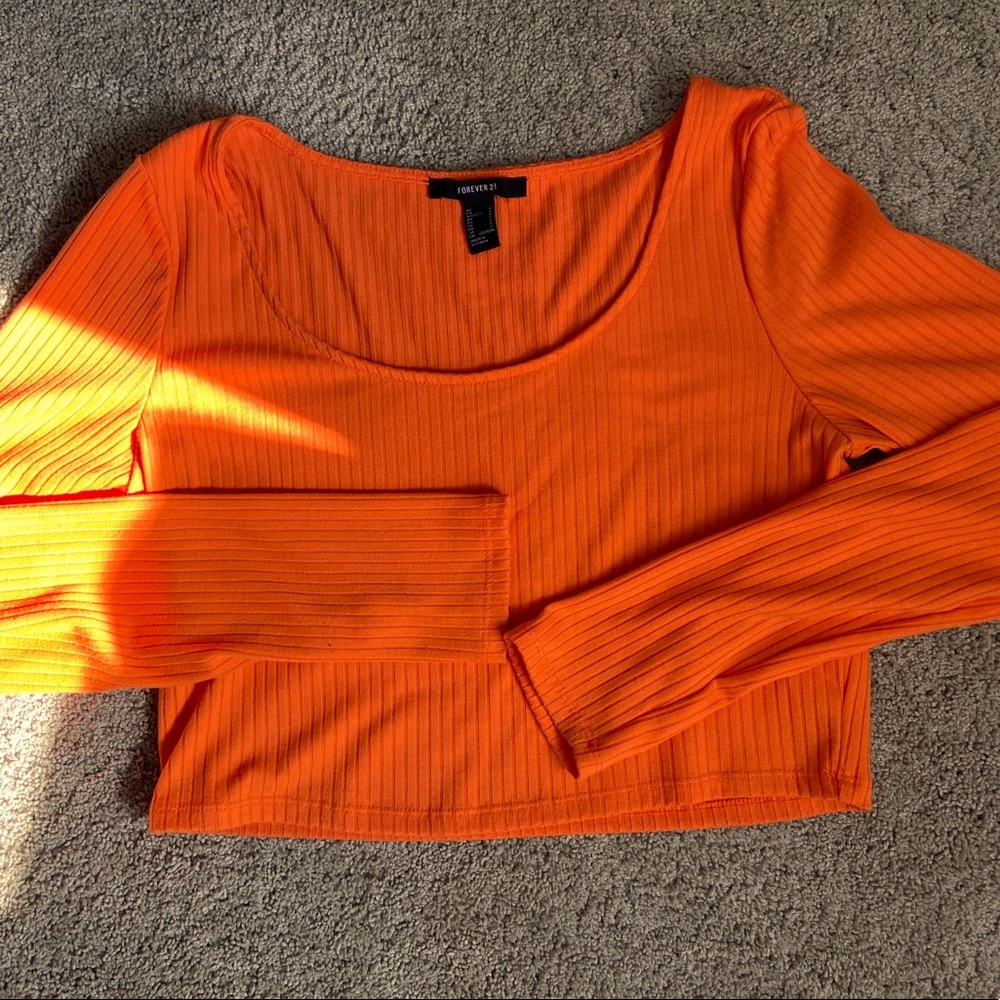 Orange longsleeve crop🧡✨